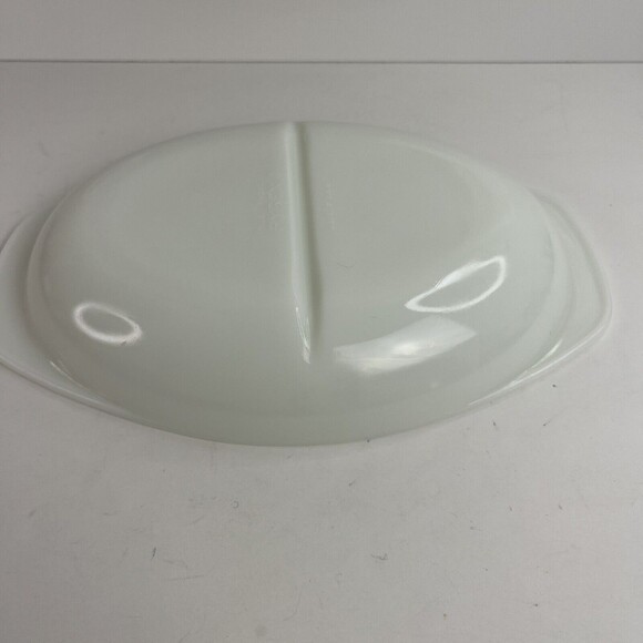 Vintage 1960s Pyrex White Milk Glass Divided Platter - Picture 6 of 7